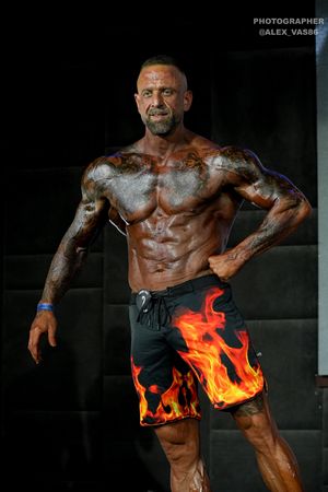 MEN'S PHYSIQUE +179